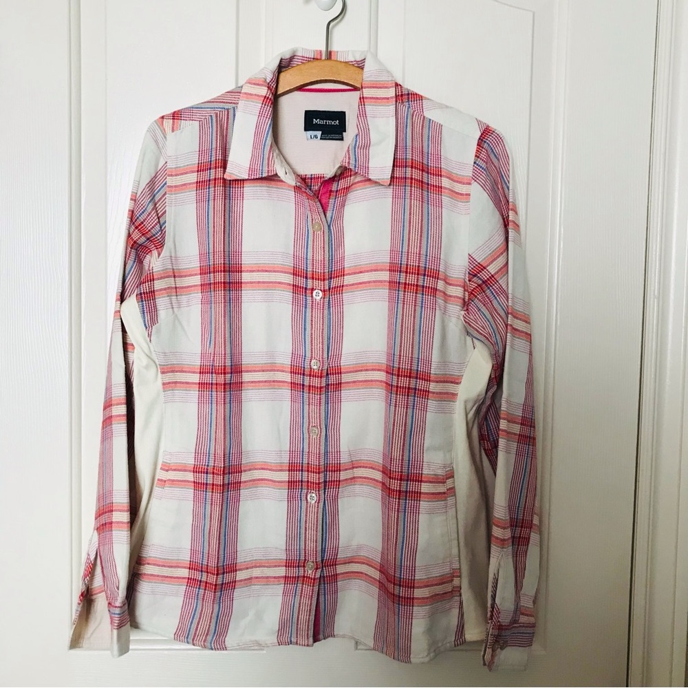 Marmot Red and Blue Plaid Button-Up Shirt size Large
